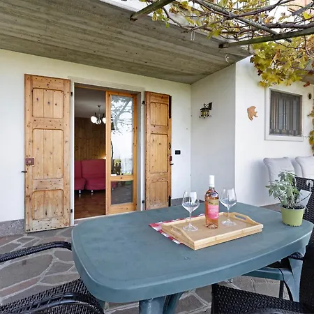 Monoroom With Garden And View